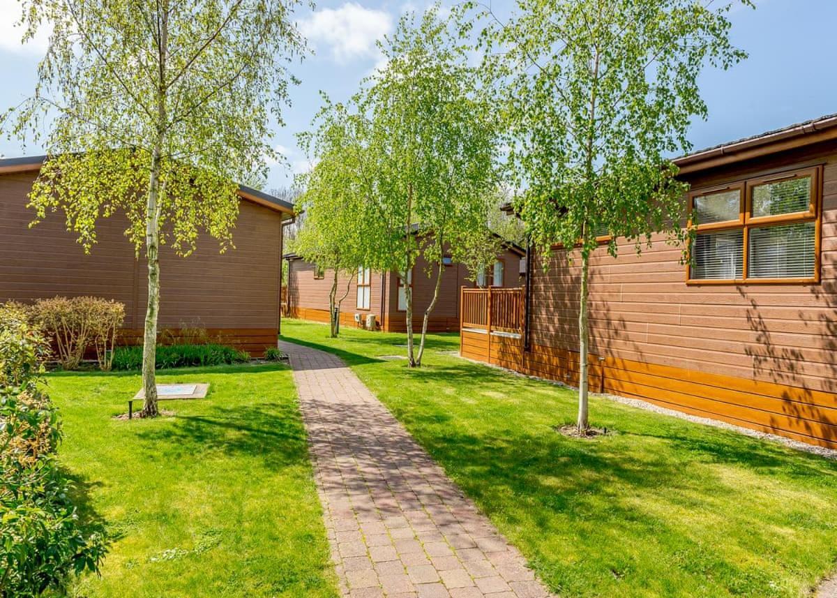 Canterbury Reach Lodge Retreat Petham Экстерьер фото